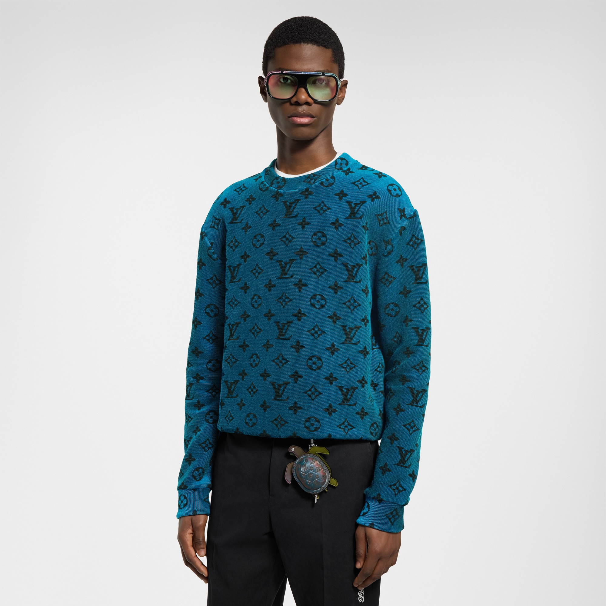 Iridescent Monogram Sweatshirt - Ready-to-Wear | LOUIS VUITTON